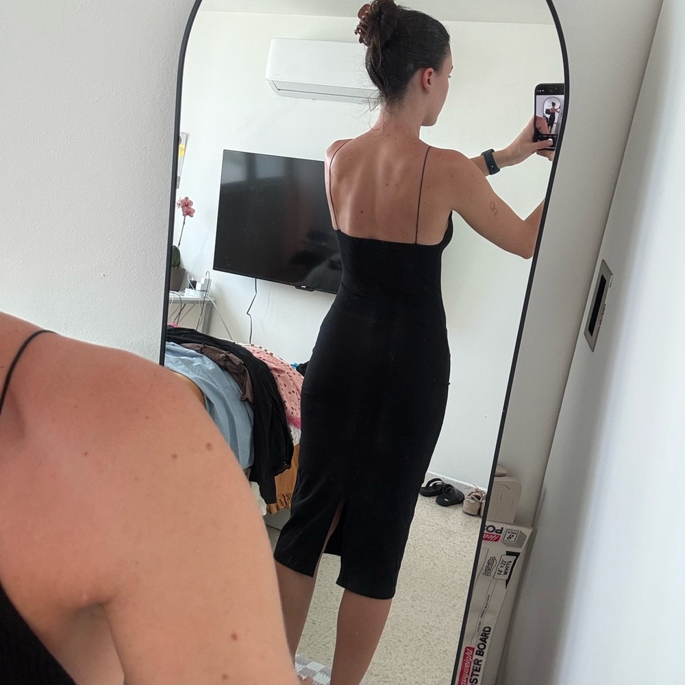 Sleek Sexy Reformation Black Ribbed fitted Midi Dress with thin spaghetti straps - Picture 14 of 15